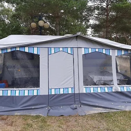Campeggio Przyczepa Kempingowa Nad Samym Brzegiem Puck-chalupy.realizujemy Bony Turystyczne! Puck